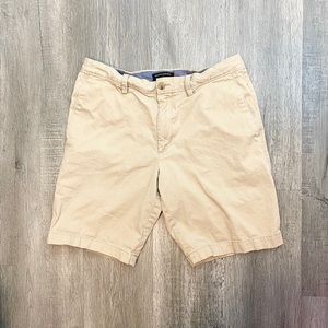 Men’s Banana Republic Khaki Aiden Shorts Size 31